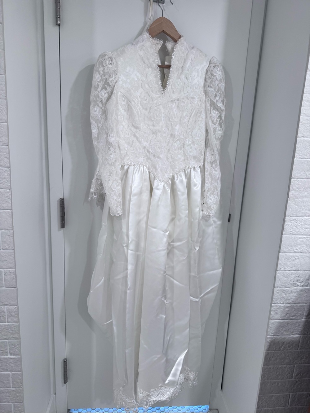 Vintage wedding dress 1988
